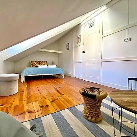 Terrace House Lizbona